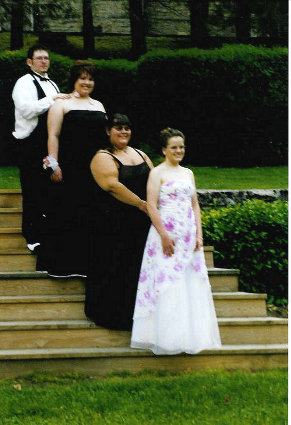 prom2004.jpg